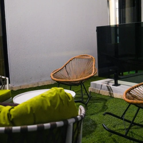 7R305898 - Copy_11zon